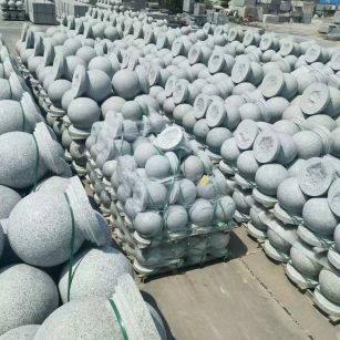 营口 花岗岩实心圆球，石球，挡车球，挡车石，车止石，路障石。