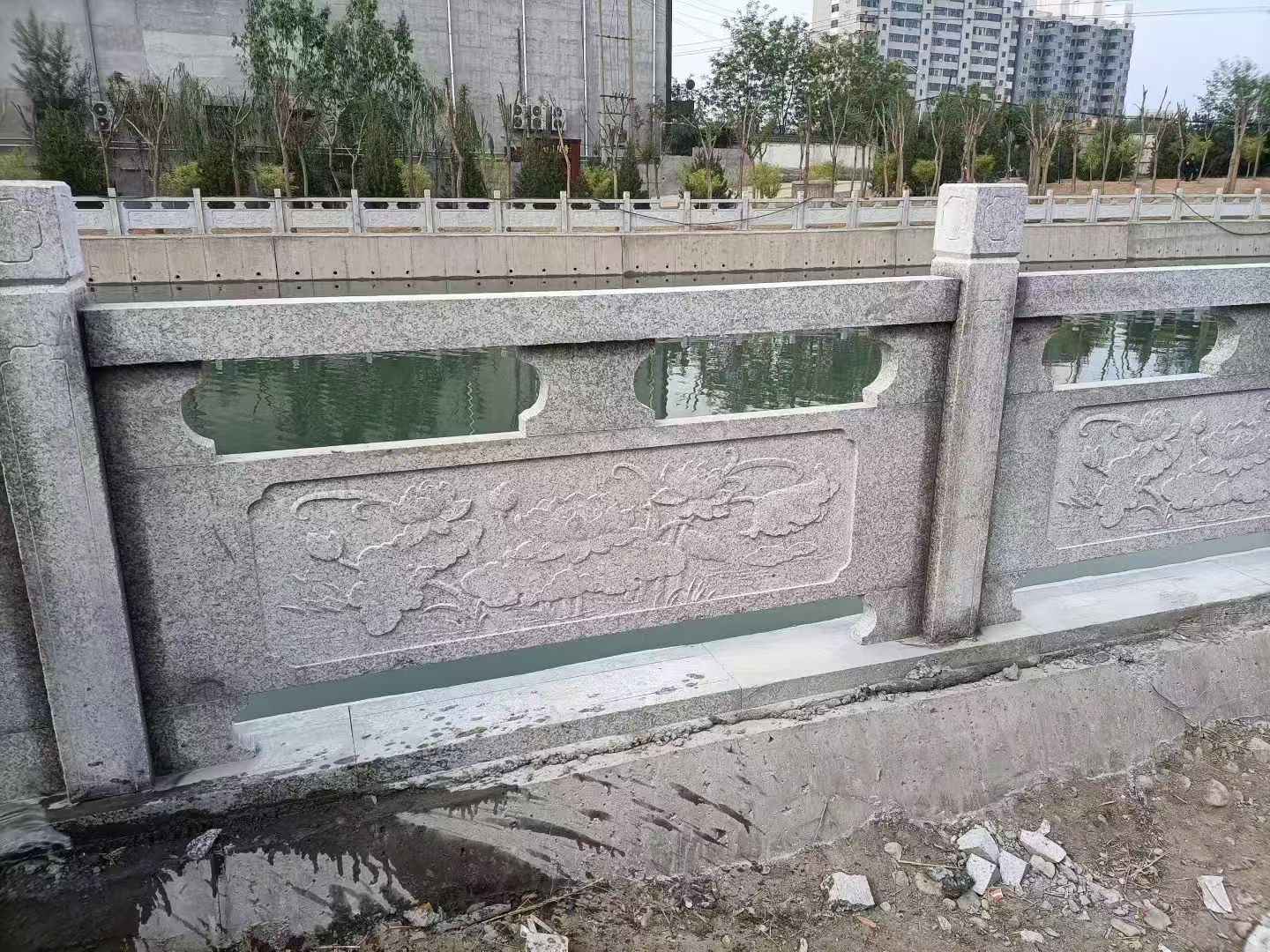 营口 芙蓉白大花桥梁、河道，石材栏杆、围栏、护栏