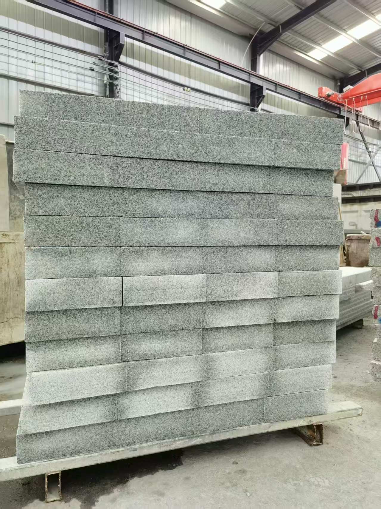 营口 芝麻白10公分300*600广场地铺，A料定制，尺寸标准，厚薄均匀